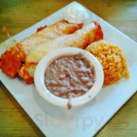 Chalois Mexican food