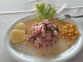 Dom Ralf Mistura Peruana food