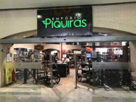 Piquiras food