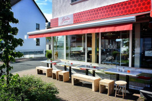 Galao Cafe Bar - Wischert GmbH inside