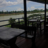 คุ้มเจ้าพระยา Dentro