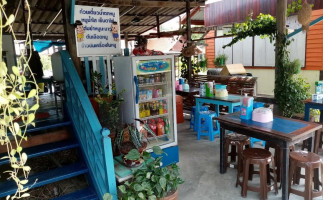 ร้านก๋วยเตี๋ยวหมูขัดสมาธิ food