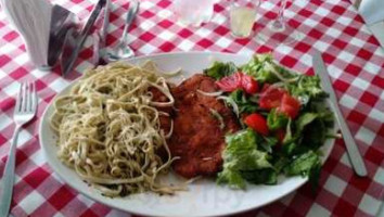 Di Lucca food