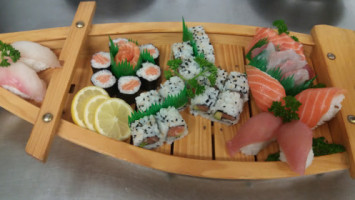 Sushi Nord food