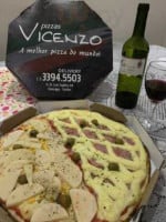 Pizzas Vicenzo food