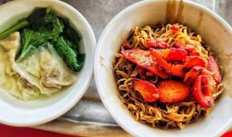 Meng Su Vegetarian Míng Sù Zhāi Shí food