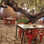 Poty Bar E Restaurante À l'intérieur