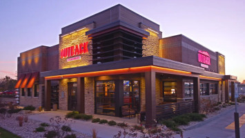 Outback Steakhouse Downers Grove outside