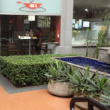 Café Red's Personnes
