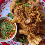 ร้านอาหารแป้งร่ำ อ่างซับเหล็กลพบุรี Comida