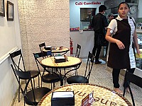 Café Canelinha people