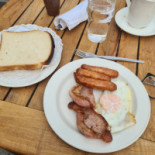 Doherty's Cafe Comida