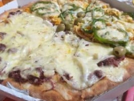 Regina Pizza food