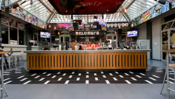 Belushi's Gare Du Nord food