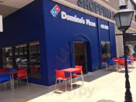 Domino's Pizza Alphaville inside