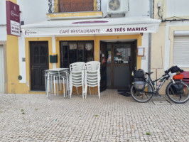 Cafe As Tres Marias inside