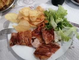 Leitao Do Aires food