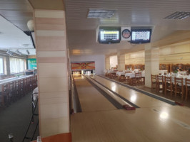 Bowling Treff Étterem food