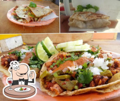 Tacos Y Burritos El Amigo inside