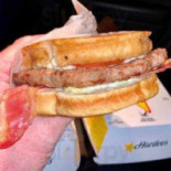 Hardee's Comida