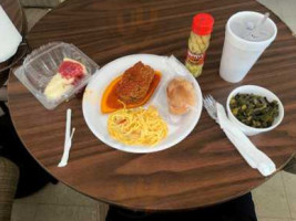 Sum 2 Eat Soul Food Resturant food