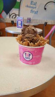 Baskin Robbins food