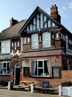 The Cross Keys Inn Newbold outside