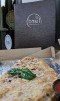 Basil Pizza Wine food