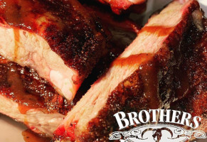 Brothers Barbecue food