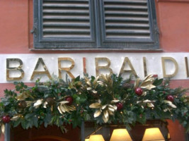 Baribaldi outside