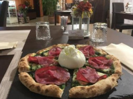 Pizzeria Antico Grano food