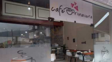 Café Primavera inside
