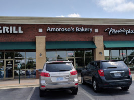 Amoroso's Bakery outside