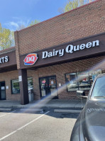 Dairy Queen outside