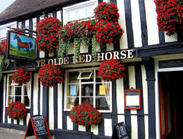 Ye Olde Red Horse outside