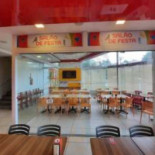 Habib's À l'intérieur