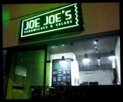 Joe Joe's Sandwiches Salads outside