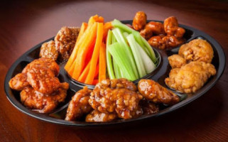 East Coast Wings Grill food