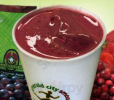 Emerald City Smoothies food