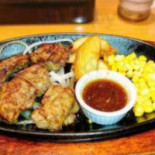 ステーキ Gōng Hóng Qián Diàn Comida
