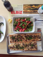 Elbiz Pide food