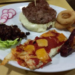 Sunset Saloon Comida