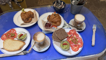 Café Azul food