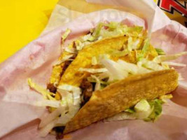 Fuzzy's Taco Shop food