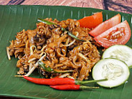 Char Kuey Teow Pokman food