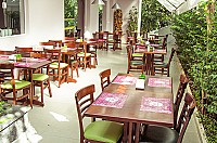 Anna Prem B6 inside