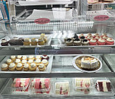 Ashley’s Cake Shoppe food