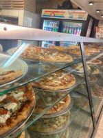 Gennaro's Pizza Parlor food