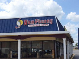 Nam Phuong Buford Highway outside