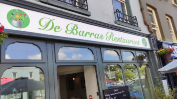 De Barra's Restaurant outside